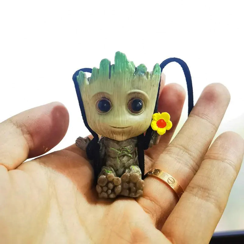 Swinging Root Charm