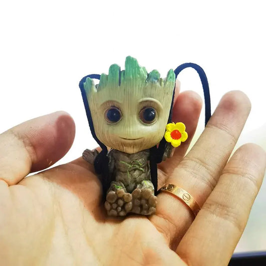 Swinging Root Charm
